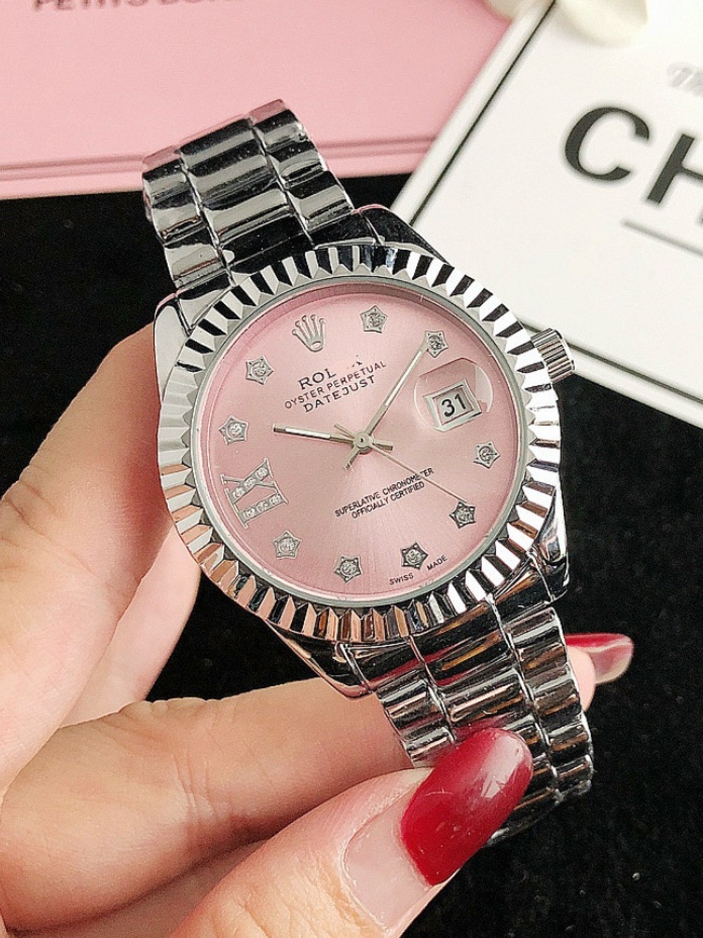 New women’s pink fashion watch